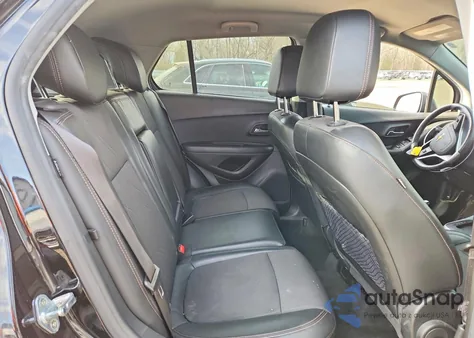 2021 Chevrolet Trax 1Lt z USA, uszkodzony, nr VIN KL7CJLSB1MB308585